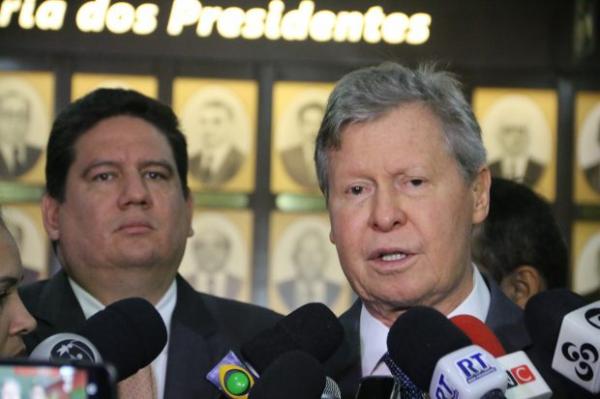 Contas de 2016 de Artur Neto serão julgadas nesta terça (21) pelo TCE Contas de 2016 de Artur Neto serão julgadas nesta terça (21) pelo TCE