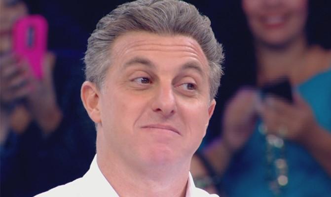 Luciano Hulk desiste de candidatura a presidência Luciano Hulk desiste de candidatura a presidência