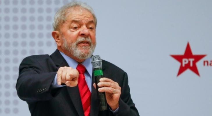 'O Congresso adora presidente fraco e o Temer é muito fraco', diz Lula 'O Congresso adora presidente fraco e o Temer é muito fraco', diz Lula