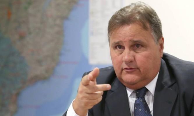 PGR denuncia Geddel Vieira, mãe e irmão por por organização criminosa e lavagem de dinheiro PGR denuncia Geddel Vieira, mãe e irmão por por organização criminosa e lavagem de dinheiro