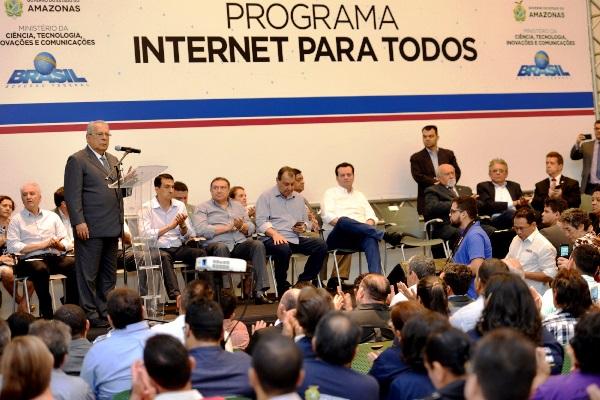 Ministro lança programa “Internet para Todos” no AM Ministro lança programa “Internet para Todos” no AM