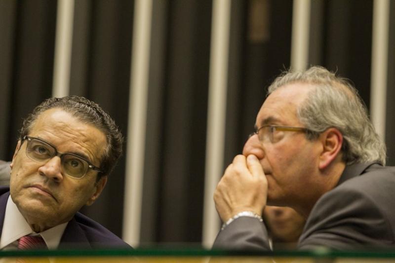 MP pede 386 anos de prisão para Cunha e 78 para Henrique Alves MP pede 386 anos de prisão para Cunha e 78 para Henrique Alves
