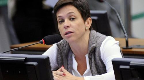 Cármen Lúcia suspende posse de Cristiane Brasil no Ministério do Trabalho Cármen Lúcia suspende posse de Cristiane Brasil no Ministério do Trabalho