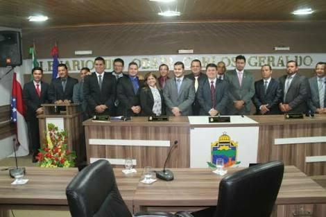 Câmara de Coari silencia sobre contratos milionários com empresas de Eventos Câmara de Coari silencia sobre contratos milionários com empresas de Eventos