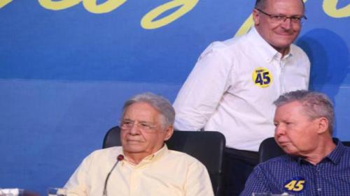 Artur chama Alckmin de 'cara de pau' e 'falso' e desiste das prévias Artur chama Alckmin de 'cara de pau' e 'falso' e desiste das prévias