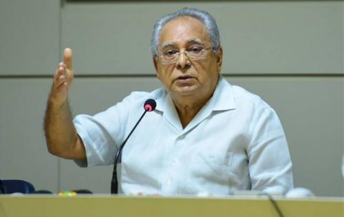 Governo diz que publicidade não tem promoção pessoal, mas seguirá recomendação Governo diz que publicidade não tem promoção pessoal, mas seguirá recomendação