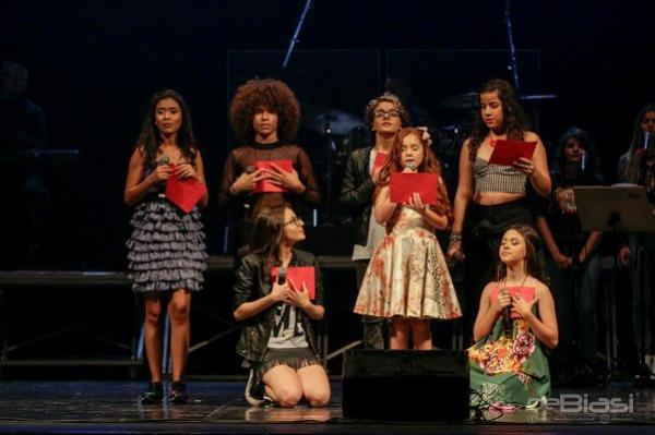 “Kids – o Show” estreia turnê nacional, reunindo profissionais de SP e do AM “Kids – o Show” estreia turnê nacional, reunindo profissionais de SP e do AM