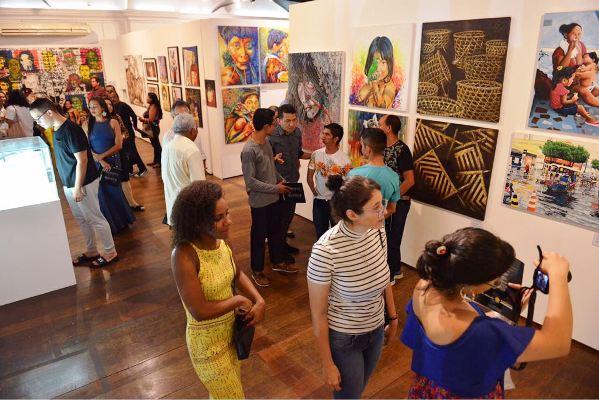 Mostra Literária e exposição ‘Amazonas Plural’ marcam a reabertura da Usina Chaminé Mostra Literária e exposição ‘Amazonas Plural’ marcam a reabertura da Usina Chaminé