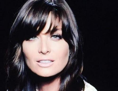 Angélica publica foto morena e encanta os fãs: 'Perfeita' Angélica publica foto morena e encanta os fãs: 'Perfeita'