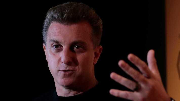 Huck não descarta ser candidato e aposta em 'Tinder eleitoral' Huck não descarta ser candidato e aposta em 'Tinder eleitoral'