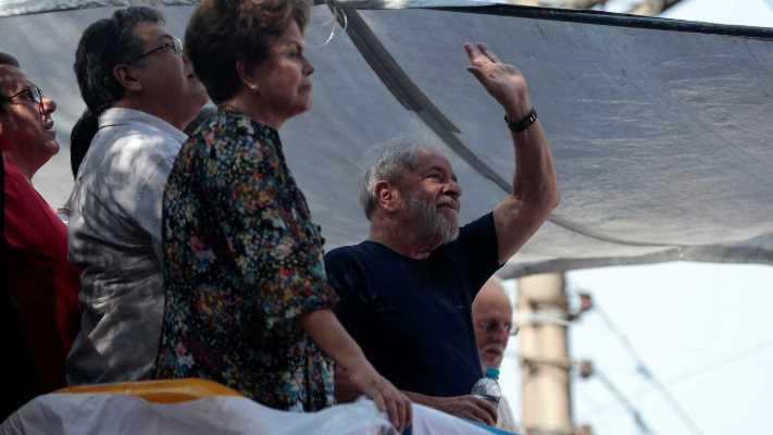 PT lançará pré-candidatura de Lula no dia 27, diz deputado após visita PT lançará pré-candidatura de Lula no dia 27, diz deputado após visita
