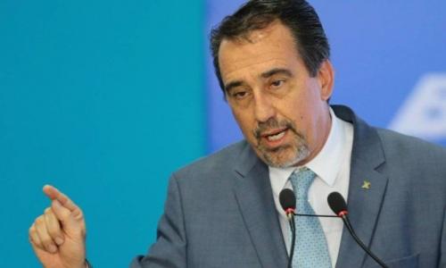 Alimentos com muito açúcar terão alerta para consumidor, diz ministro Alimentos com muito açúcar terão alerta para consumidor, diz ministro