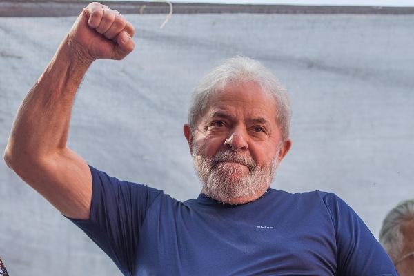 TSE pode cassar candidatura de Lula antecipadamente, na terça (29) TSE pode cassar candidatura de Lula antecipadamente, na terça (29)