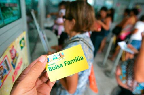 Prorrogada a atualização cadastral do Bolsa Família e da Tarifa Social Prorrogada a atualização cadastral do Bolsa Família e da Tarifa Social