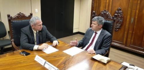 Prefeito pede ao ministro dos Transportes recuperação de trechos críticos da Santarém-Cuiabá Prefeito pede ao ministro dos Transportes recuperação de trechos críticos da Santarém-Cuiabá