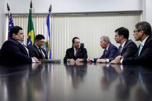TJAM apoiará a criação de Núcleo de Regularização Fundiária TJAM apoiará a criação de Núcleo de Regularização Fundiária