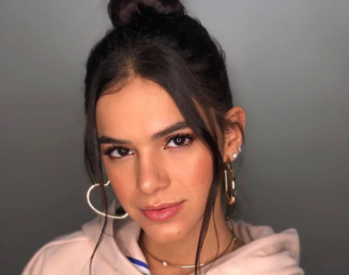 Marquezine adere a campanha contra Bolsonaro e tranca comentários para evitar ataques Marquezine adere a campanha contra Bolsonaro e tranca comentários para evitar ataques