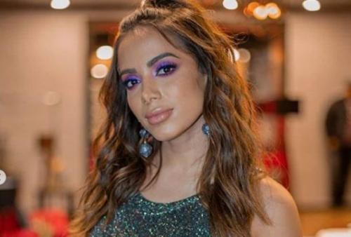 Após polêmica, Anitta responde desafio de Daniela Mercury: ‘Não apoio Bolsonaro’ Após polêmica, Anitta responde desafio de Daniela Mercury: ‘Não apoio Bolsonaro’