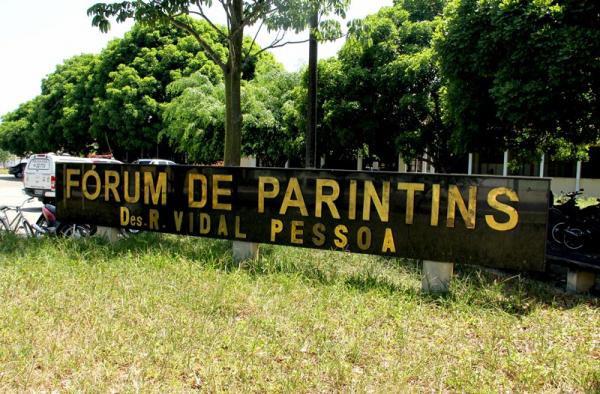 Acusado de estuprar a própria filha é condenado a 28 anos de prisão Acusado de estuprar a própria filha é condenado a 28 anos de prisão