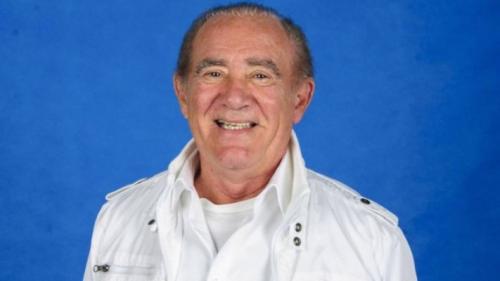Globo surpreende e libera Renato Aragão para entrevista na Record Globo surpreende e libera Renato Aragão para entrevista na Record