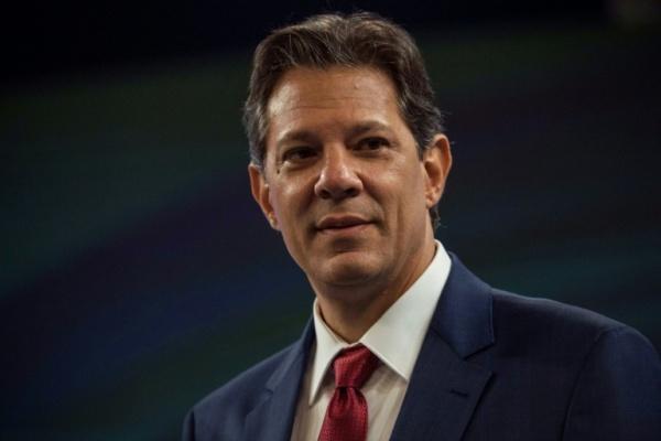 Ministro do TSE manda retirar do ar informações falsas sobre Haddad Ministro do TSE manda retirar do ar informações falsas sobre Haddad