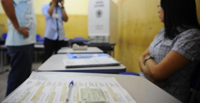 Mesários já podem obter declaração de dias trabalhados Mesários já podem obter declaração de dias trabalhados