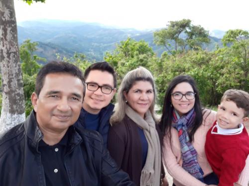 MINHA SELF | Mário Pinheiro e família em Campos do Jordão (SP) MINHA SELF | Mário Pinheiro e família em Campos do Jordão (SP)