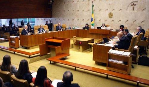 Maioria do STF mantém suspensão de ações policiais nas universidades Maioria do STF mantém suspensão de ações policiais nas universidades