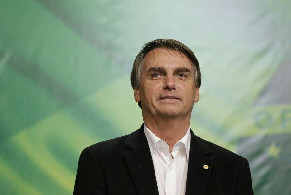 Nome do ministro da Educação pode sair hoje (22), indica Bolsonaro Nome do ministro da Educação pode sair hoje (22), indica Bolsonaro