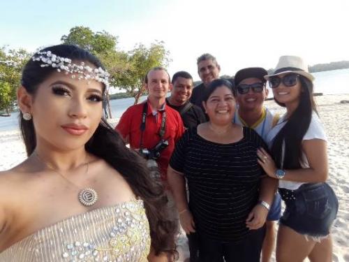 MINHA SELF | Evelyn Lorena, nos bastidores de seu ensaio fotográfico de 15 anos MINHA SELF | Evelyn Lorena, nos bastidores de seu ensaio fotográfico de 15 anos