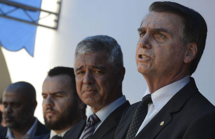 Bolsonaro diz que não fará acordos que prejudiquem agronegócio brasileiro Bolsonaro diz que não fará acordos que prejudiquem agronegócio brasileiro