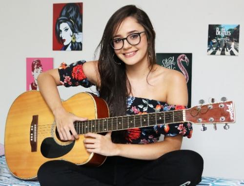 Amazonense Marcella Bártholo vence concurso musical, no RJ Amazonense Marcella Bártholo vence concurso musical, no RJ