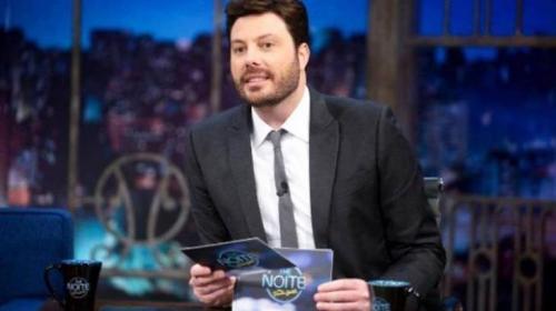 Danilo Gentili supera nova marca e dá verdadeiro 'banho' na Globo Danilo Gentili supera nova marca e dá verdadeiro 'banho' na Globo