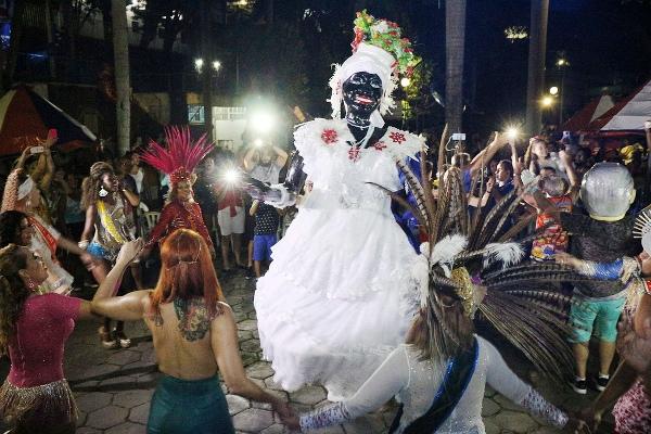 Chegada da Kamélia marca a abertura do Carnaval 2019 em Manaus Chegada da Kamélia marca a abertura do Carnaval 2019 em Manaus