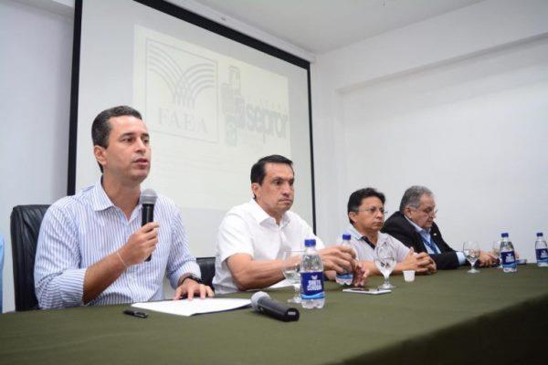 Mecanização é alternativa para alavancar o setor primário, diz Sidney Leite Mecanização é alternativa para alavancar o setor primário, diz Sidney Leite