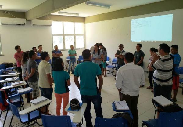 Quase 60 indígenas do Alto Solimões concluem primeira etapa da formação de professores Quase 60 indígenas do Alto Solimões concluem primeira etapa da formação de professores