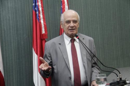 Serafim Corrêa desiste de candidatura à presidência da ALE/AM Serafim Corrêa desiste de candidatura à presidência da ALE/AM