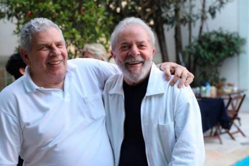 Vavá, irmão de Lula, morre em SP e ex-presidente pede para ir a velório Vavá, irmão de Lula, morre em SP e ex-presidente pede para ir a velório