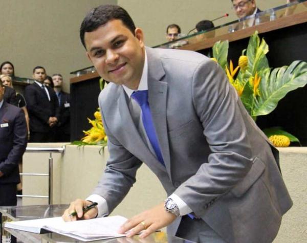 Juiz Eleitoral anula investigação contra deputado Saullo Vianna Juiz Eleitoral anula investigação contra deputado Saullo Vianna