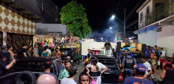 Bloco de carnaval de Manaus é encerrado por não possuir autorização Bloco de carnaval de Manaus é encerrado por não possuir autorização