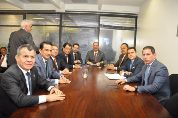 Governadores do AM, RR, RO e AC e bancadas em Brasília vão pressionar ministro sobre BR 319 Governadores do AM, RR, RO e AC e bancadas em Brasília vão pressionar ministro sobre BR 319