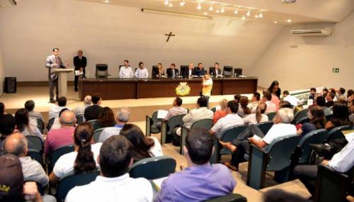 Amazonas e Pará assinam acordo para combater a febre aftosa Amazonas e Pará assinam acordo para combater a febre aftosa