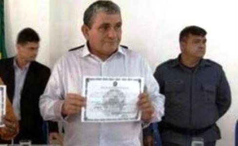 Após pena de detenção da Justiça, prefeito de Caapiranga entra com HC Após pena de detenção da Justiça, prefeito de Caapiranga entra com HC