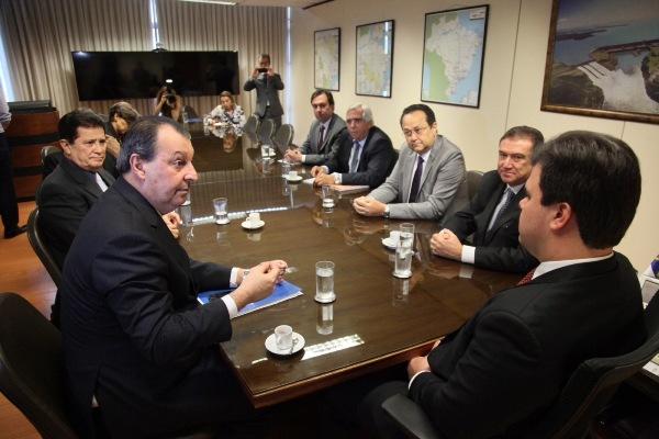 Após reunião, Ministro promete diagnóstico sobre apagões em Manaus Após reunião, Ministro promete diagnóstico sobre apagões em Manaus