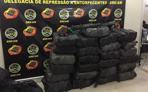 Com 800kg, maior apreensão de cocaína do AM é feita após confronto em Urucará Com 800kg, maior apreensão de cocaína do AM é feita após confronto em Urucará