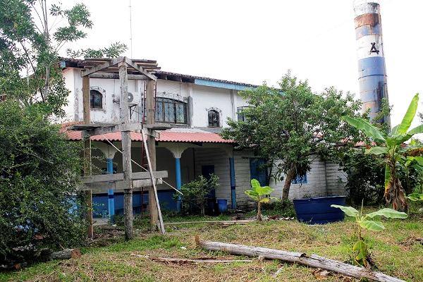 Decreto interdita prédio da Prefeitura de Amaturá Decreto interdita prédio da Prefeitura de Amaturá