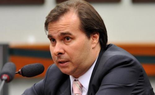 Deputados recorrem ao STF para barrar candidatura de Maia à reeleição na Câmara Deputados recorrem ao STF para barrar candidatura de Maia à reeleição na Câmara
