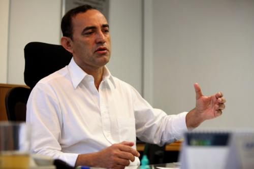 Governo do AM confirma pagamento do 13º salário Governo do AM confirma pagamento do 13º salário