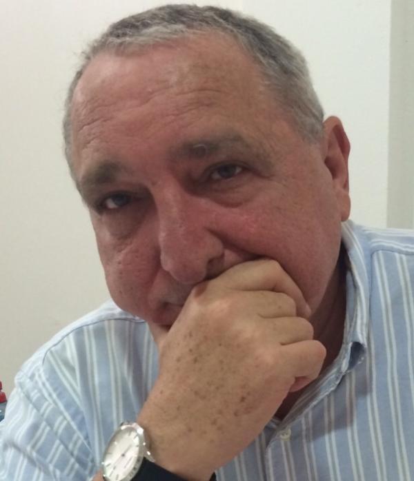 LEÃO AZULAY, #Crise? Que crise? LEÃO AZULAY, #Crise? Que crise?