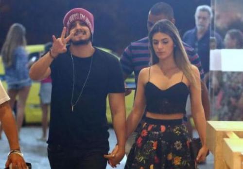Luan Santana reata namoro com Jade e casal vai passar Réveillon junto Luan Santana reata namoro com Jade e casal vai passar Réveillon junto